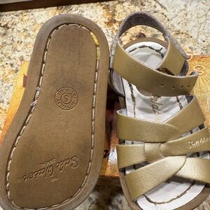 Saltwater sandals